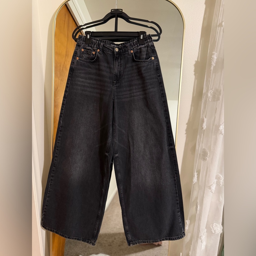 Stradivarius Dark Gray Wide-Leg Jeans